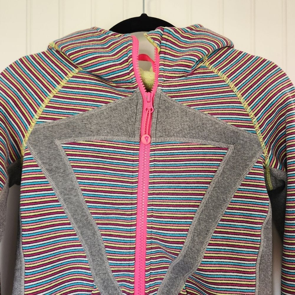 LULULEMON IVIVVA Girls Gray Pink Stripe Scuba Hoodie Jacket Zip Sweater 12 - Picture 2 of 8